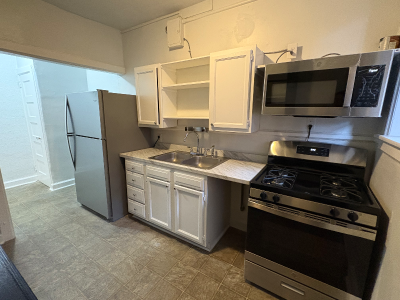 Norfolk Apartment: 1611 Hampton Blvd