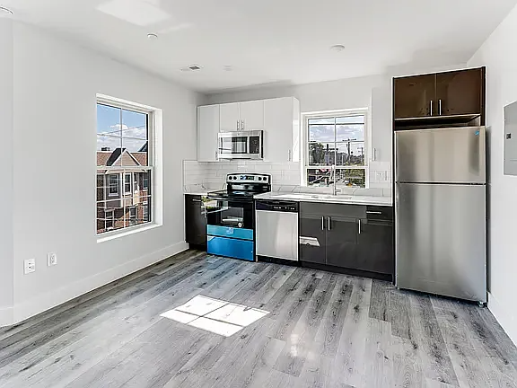 Philadelphia Apartment: 4701 Chestnut St