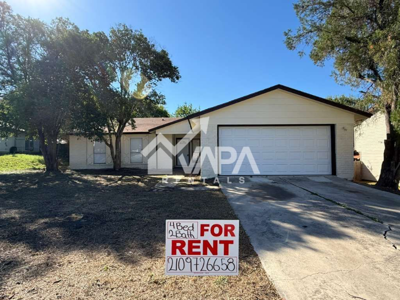 San Antonio House: 5822 Lake Wind