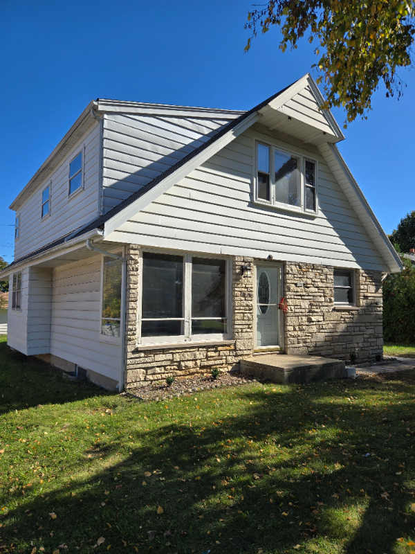 Milwaukee WI Multiplex: 4354 N 72nd St