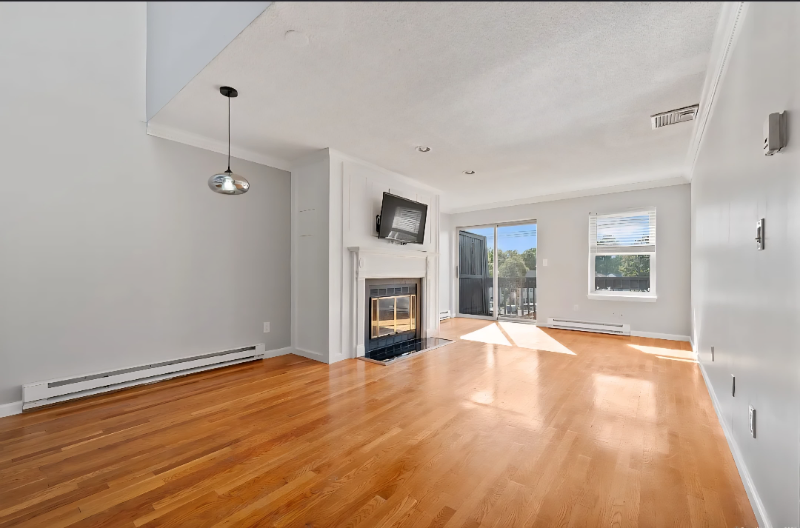 West Hartford Condo: 140 Kane St