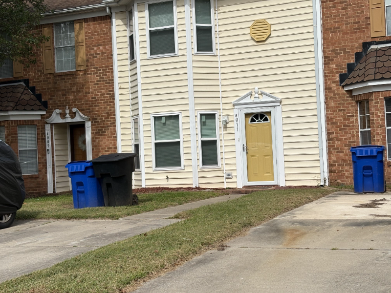 Portsmouth Townhome: 4011 Ketch Dr