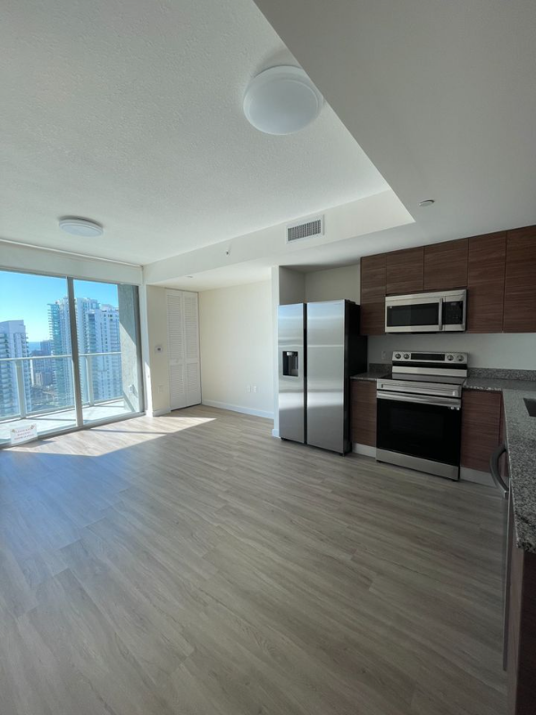 miami Condo: 32 sw 1st st