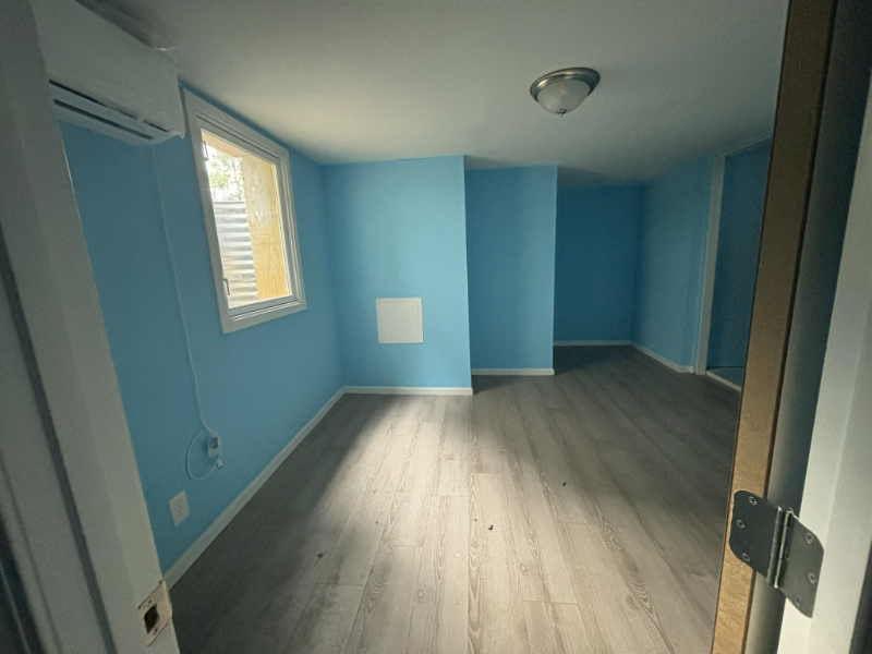 Kansas House: 5433 Norton Ave