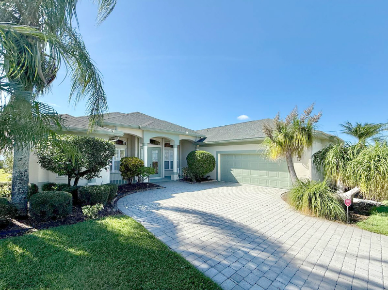Port St Lucie House: 6018 NW Winfield Drive