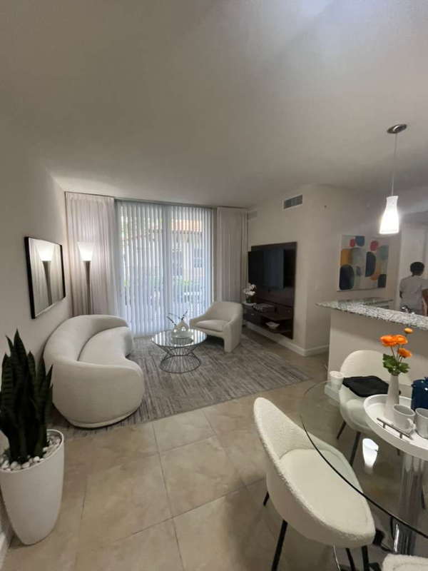 DORAL Condo: 79 ave 53st