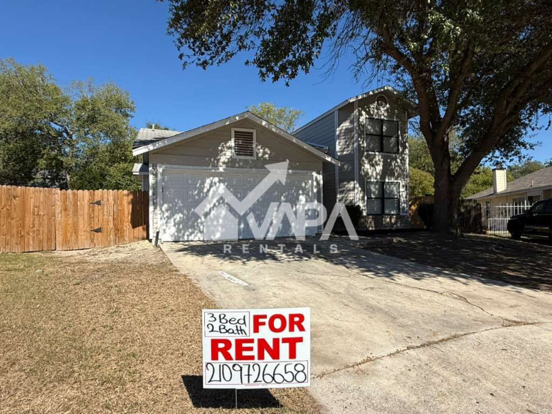 San Antonio House: 747 Cypressfield