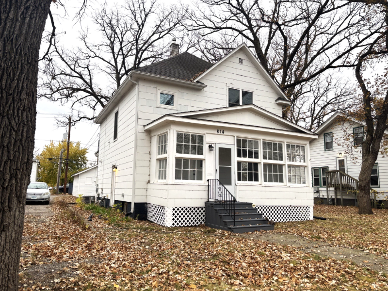 St Cloud House: 814 6th ave S