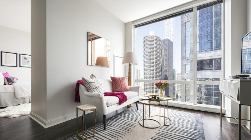 Chicago Condo: 100 W Wacker