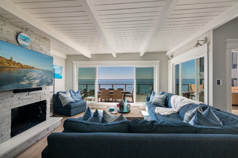 Encinitas House: 1680 Neptune Ave