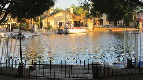 Avondale House: 11009 W Crimson Ln