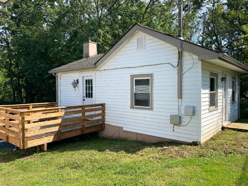 schwenksville House: 940 gravel pike