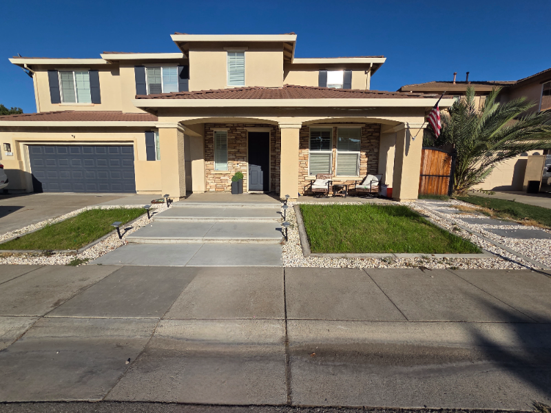 Sacramento House: 11 sola ct