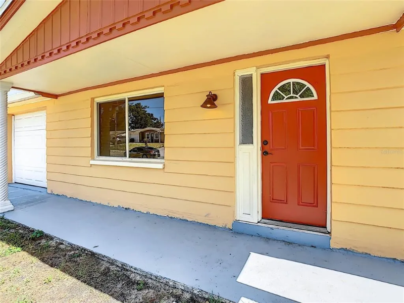 Holiday House: 4239 Ridgefield