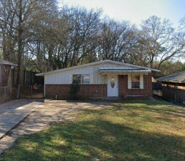 Montgomery House: 1710 Gloria Court