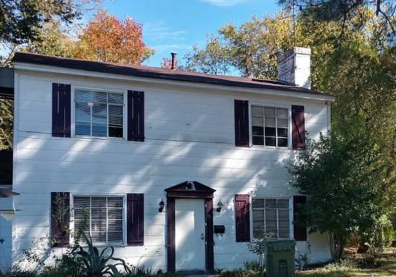 Montgomery House: 3963 S. Court Street