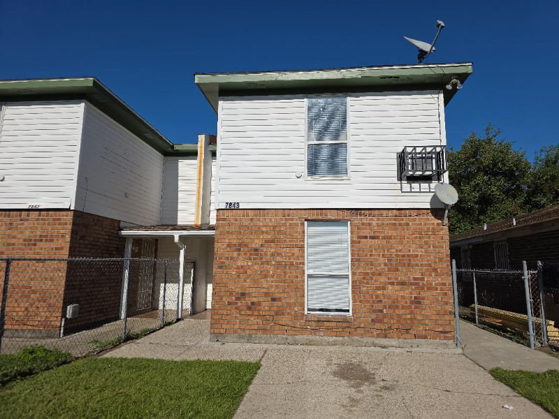 New Orleans Multiplex: 7843 Sail Street