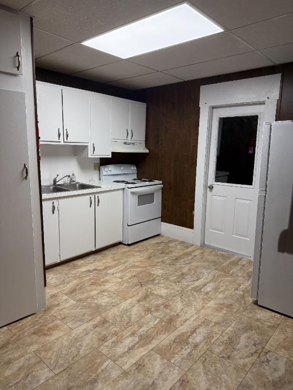 Barre Apartment: 3 Andrews Court