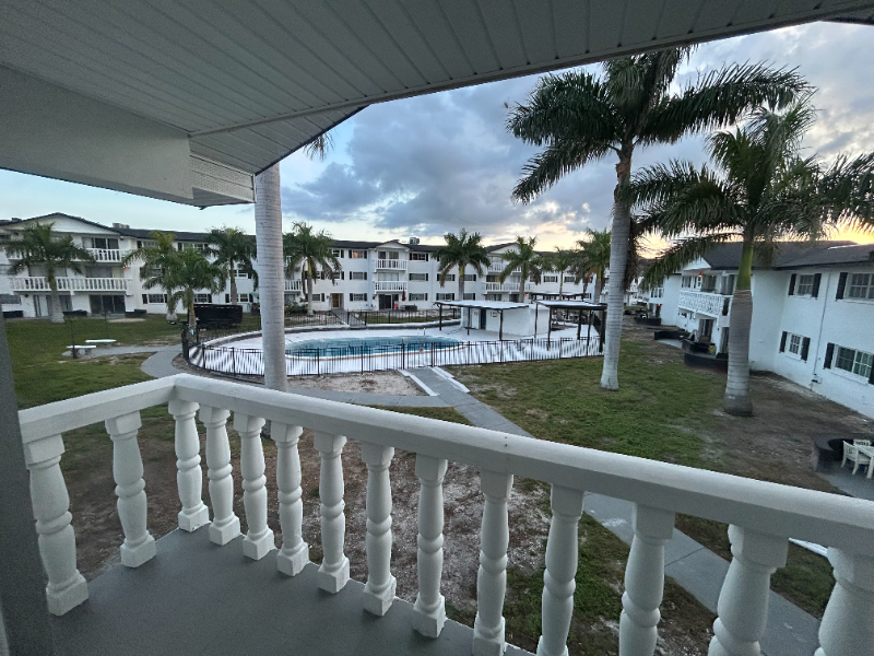 Fort Myers Condo: 3706 Broadway