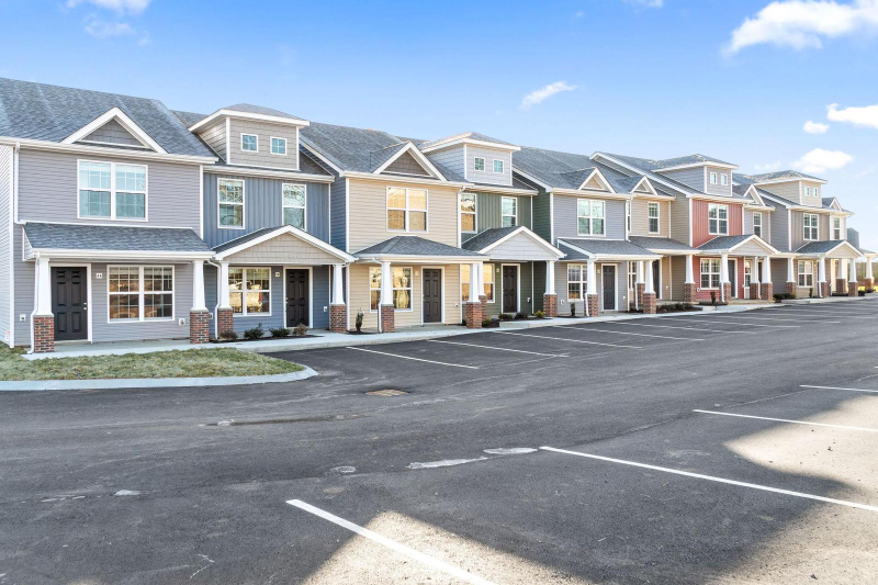 Clarksville Townhome: 638 Stowe ct