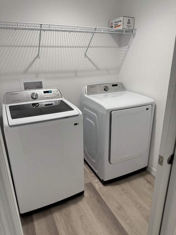 Dunnellon House: 20661 SW Marine Blvd