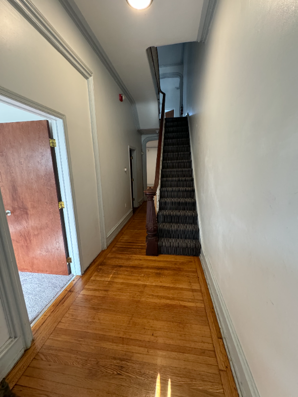 Philadelphia Apartment: 208 S 41st Street