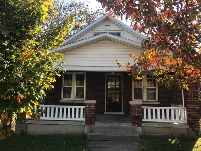 Jefferson City House: 311 Benton St