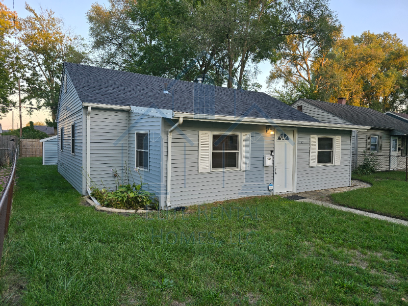 Hammond House: 7537 Birch Ave