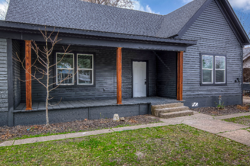 Fort Worth House: 3501 Canyon Ridge Avenue