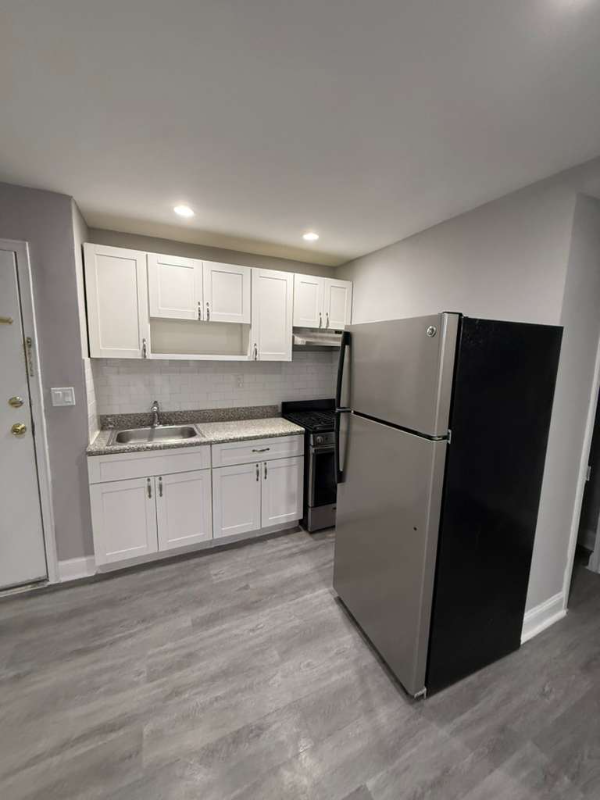 Orange Apartment: 147 Cleveland St