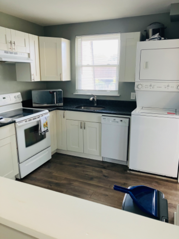 Florence Condo: 26 Florence Tollgate Place