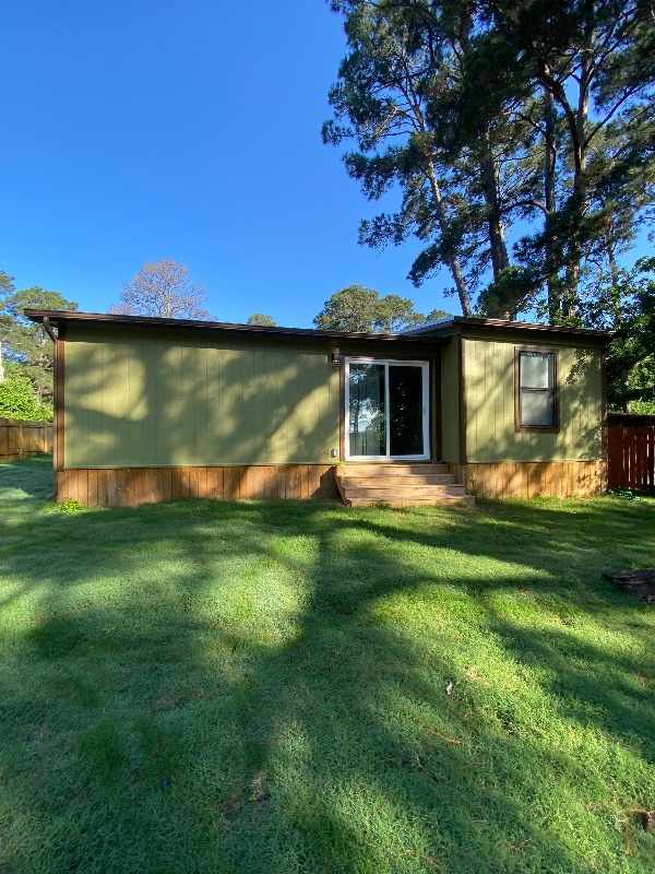 Bastrop House: 344 STATE HWY 21 EAST