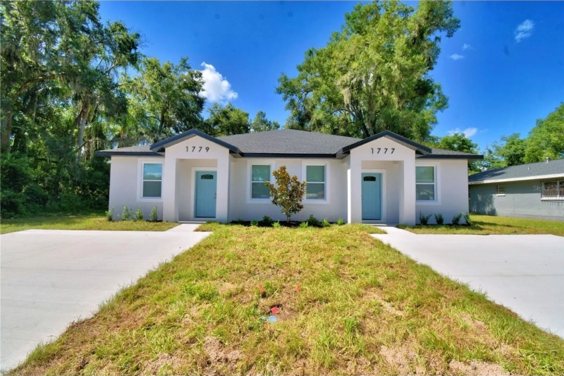 Bartow House: 1779 Martin Luther King Junior Blvd