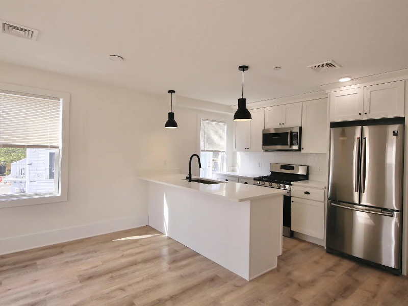 Providence Apartment: 14 Vinton St