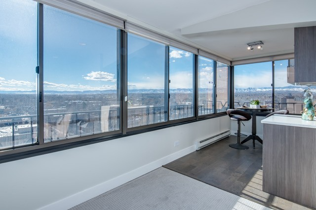 Denver Condo: 130 Pearl Street