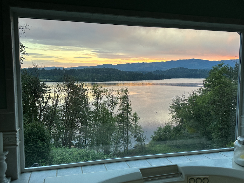 Mossyrock House: 3557 US Hwy 12