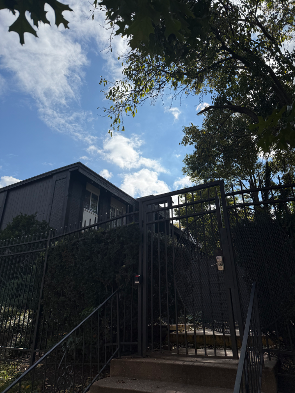 Kansas City Apartment: 807 W. 40th Street