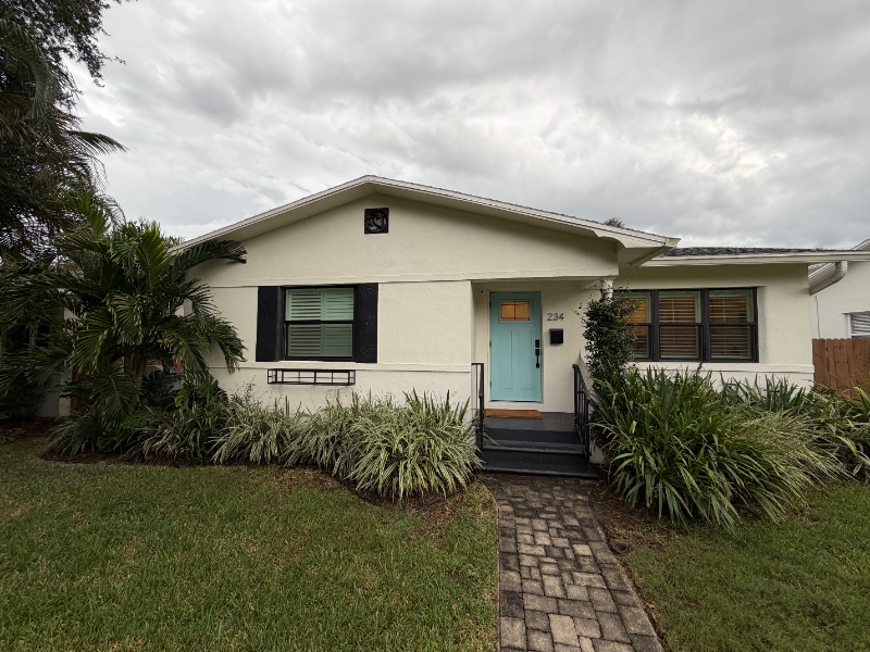 St Petersburg House: 234 24th Ave N