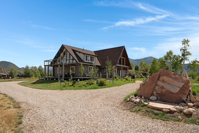 Oakley House: 5402 North 750 West