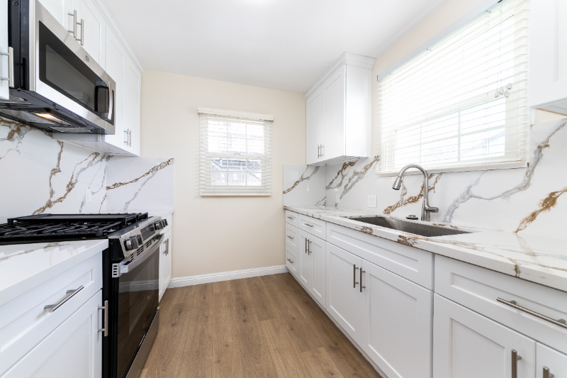 Los Angeles Condo: 2147 W 104th St