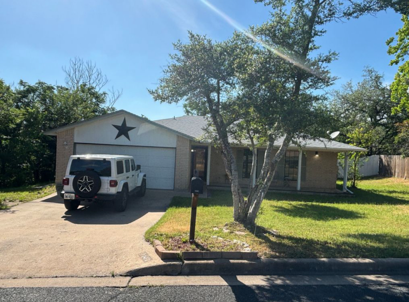 Austin House: 7202 Silvermine Drive