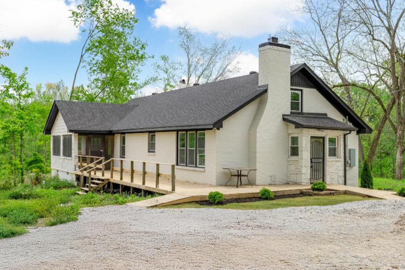 millington House: 7441 walsh rd