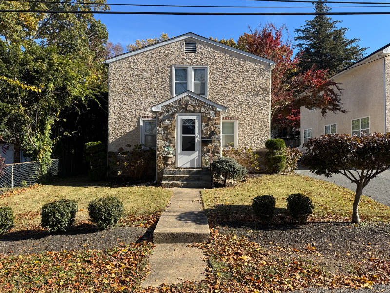 Wilmington House: 8 Walnut Avenue