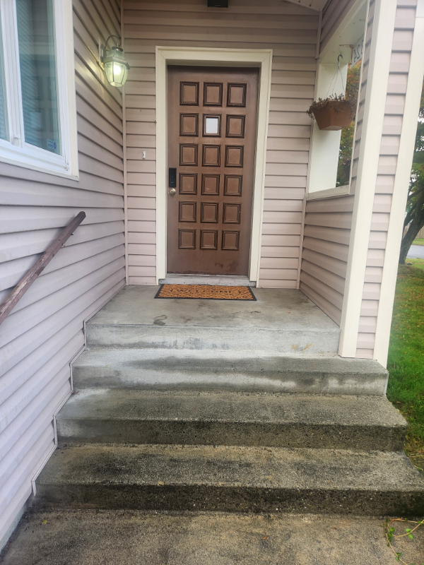 Kent House: 25324 38th S