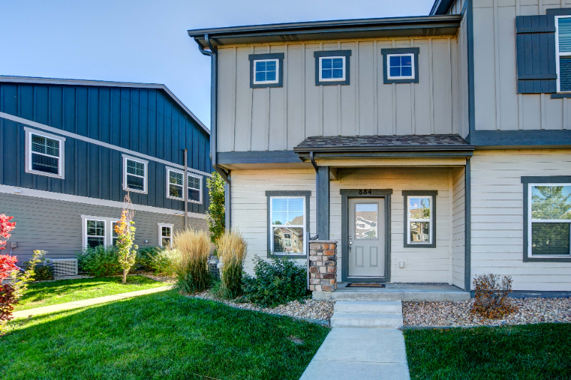 Berthoud Townhome: 884 Winding Brook Drive