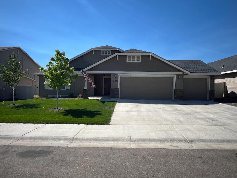 Nampa House: 3709 E Warm Creek Ave