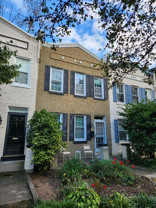 Washington House: 2103 37th St. NW