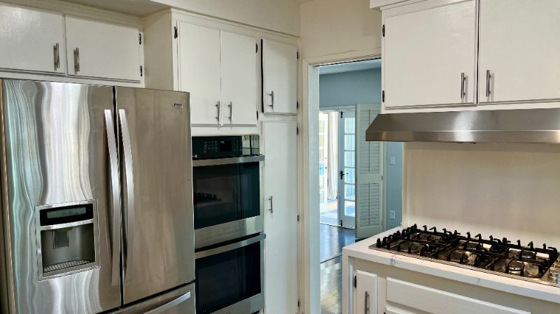 Winnetka House: 20222 Valerio St.