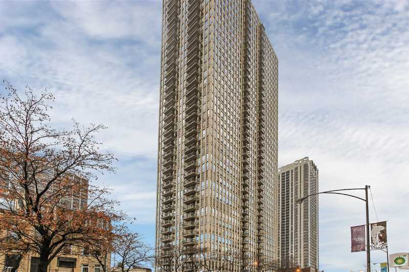 Chicago Condo: 1660 North La Salle