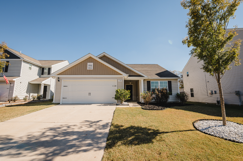 Salisbury House: 130 Trail Wood CT.